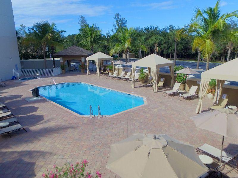 拿坡里市中心第五大道智选假日酒店 North North Naples 外观 照片